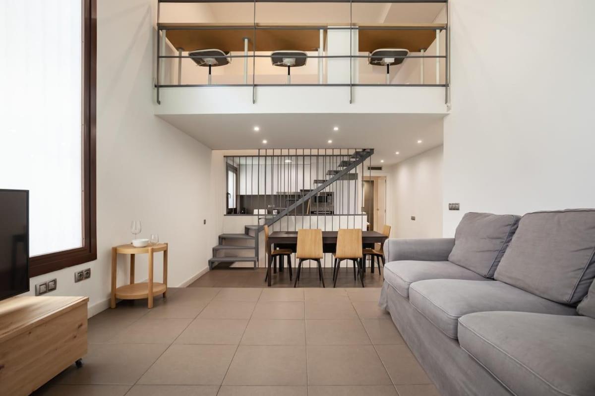 Modern And Bright 4bd Triplex In Paralel! Ferienhaus *